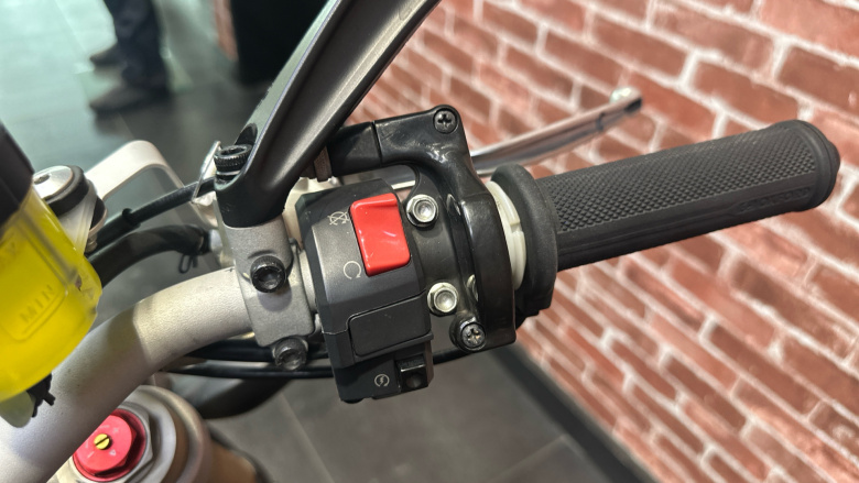 Ducati Monster 1100 Evo ABS DTC